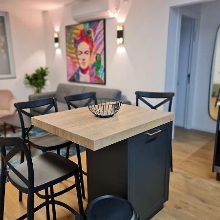 Sunshine Suites By The Sea Eilat 3 Min Walk To The Beach Buitenkant foto