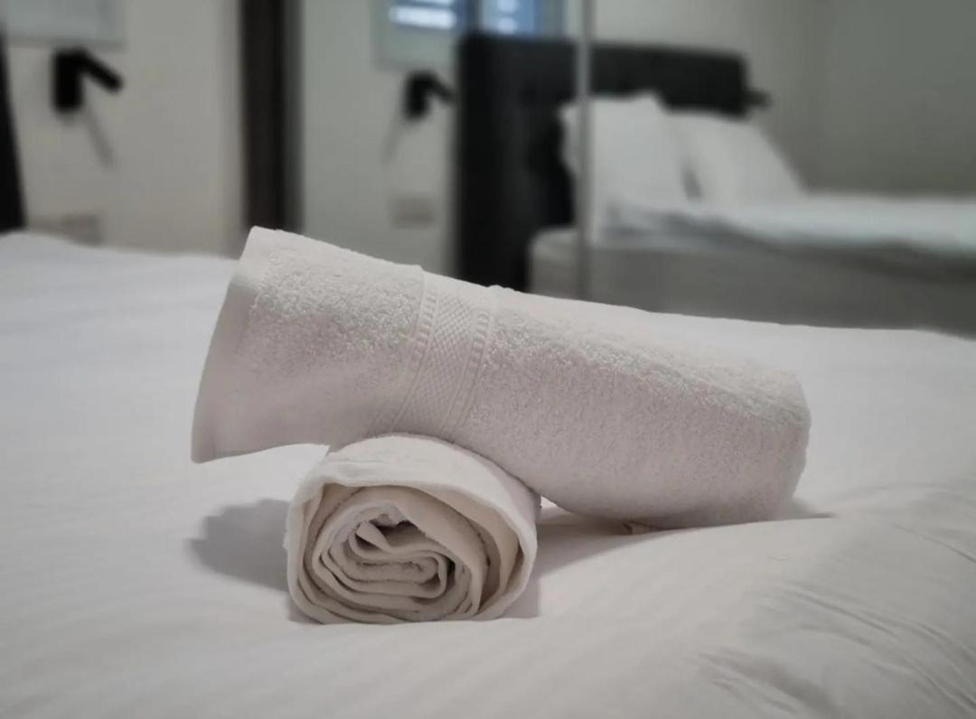 Sunshine Suites By The Sea Eilat 3 Min Walk To The Beach Buitenkant foto